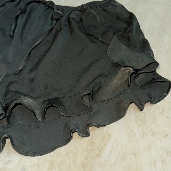 Super cute NWT Soprano ruffle short - Picture 2 of 5